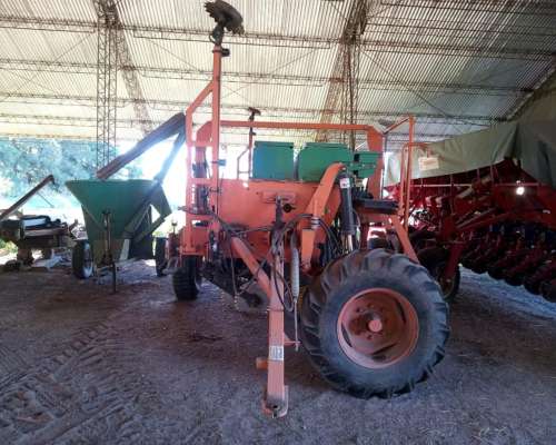 Sembradora Dumaire Modelo 710