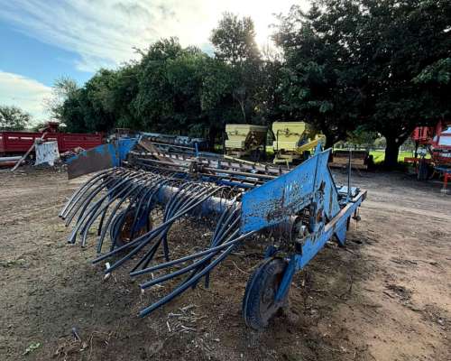 Arrancadora de Mani Agroindustrial 4x70