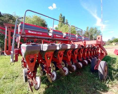 Sembradora Apache M6120 de 13 a 5252 C/ Monitor