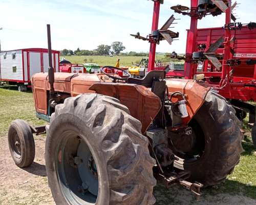 Tractor Modelo Fiat 700e