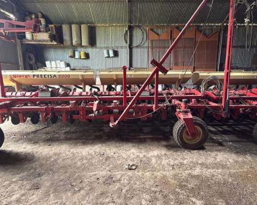 Sembradora Giorgis Precisa 8000 de 24 a 52 cm C/monitor