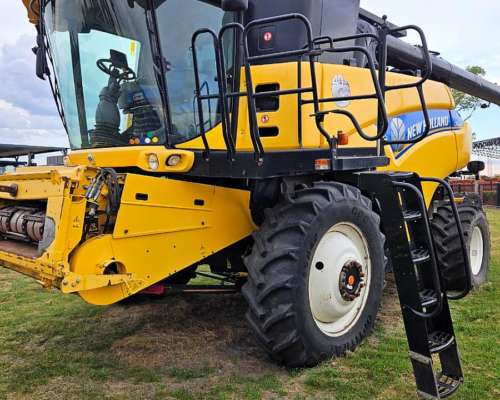 Cosechadora New Holland CR9080 Usada año 2016