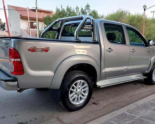 Toyota Hilux 2.5 .