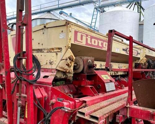 Sembradora Giorgi Precisa 8000