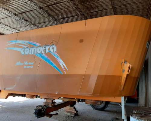 Mixer Vertical Comofra 25 M3 - en Venta