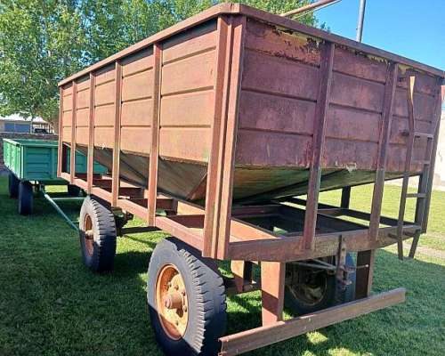 Tolva Semillera en Buen Estado