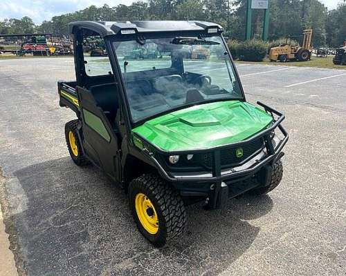 Cuatriciclo Agrícola John Deere Gator XUV 835m.