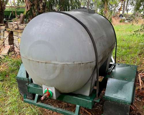Acoplado Tanque de Agua 1000 Litros