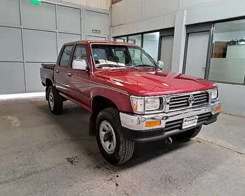 Toyota Hilux SR5 Motor 2.8 4X4