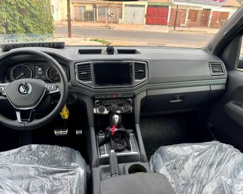 Volkswagen Amarok Black Style 2025