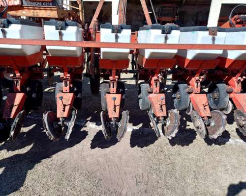 Sembradora Gringa IV Unico Dueño. 14 a 52