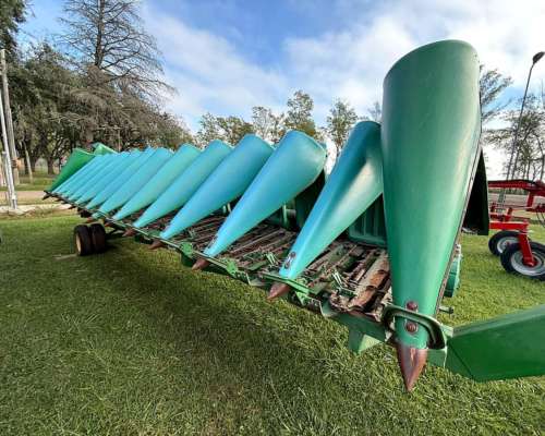 Maicero John Deere, 13/52, año 2005