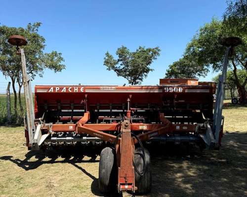 Sembradora Apache 9900 Usada Reparada.