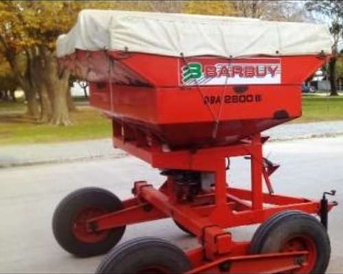 Fertilizadora Arrastre Barbuy 3.000lts.