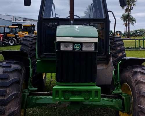 Tractor John Deere 6605