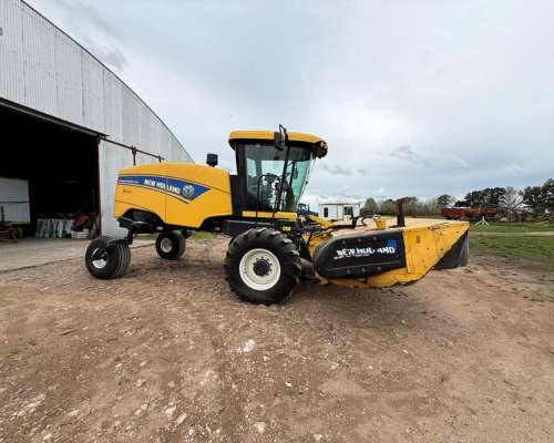 Segadora Autopropulsada New Holland con Cabezal de Discos