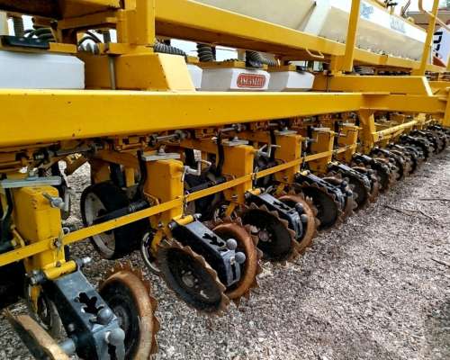 Sembradora Ascanelli RS3000 de 18 a 52 CM, año 2006