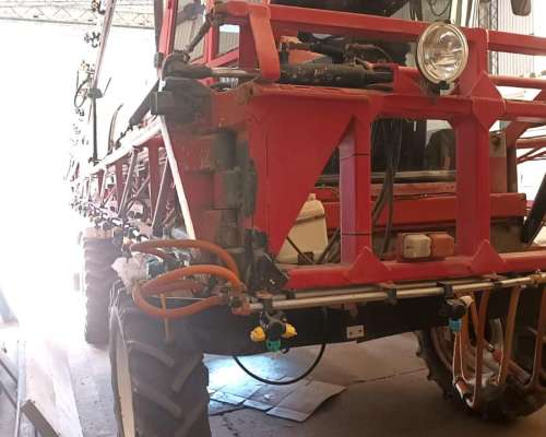 Pulverizador Marca Barbuy Mod. Fm2400. Motor Deutz 5 Cilindr