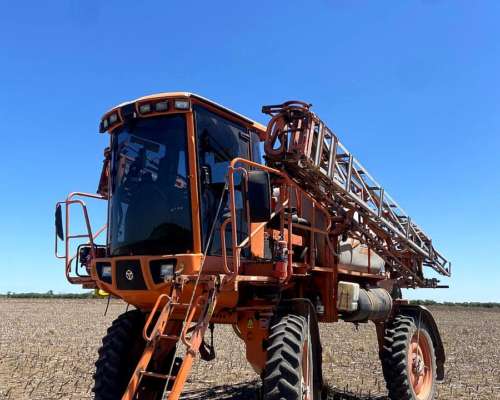 Pulverizadora Jacto Star 2500 Piloto y Corte Automático