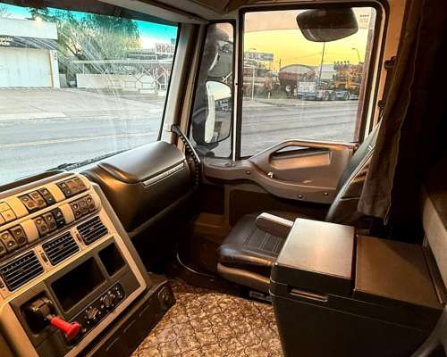 Camión Iveco Stralis 440 6X2 Tractor Impecable