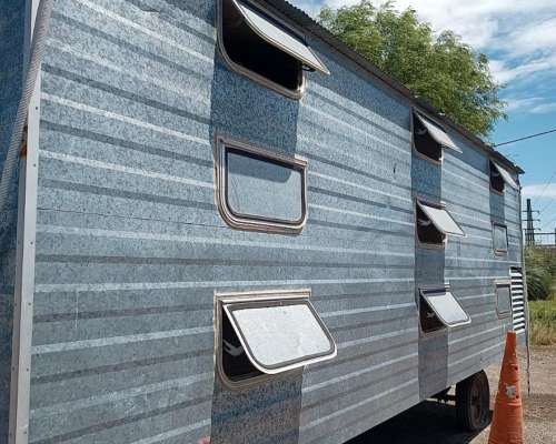 Casilla Beradar 6 Mts. Vacia Adentro- Semi Nueva