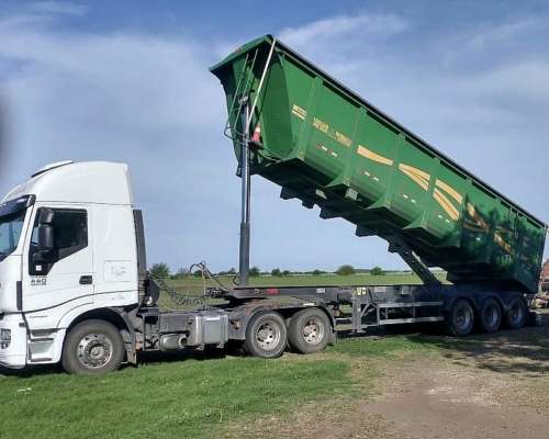 Iveco HI- WAY 440 año 2024 con 100.000 km Batea Patronelli