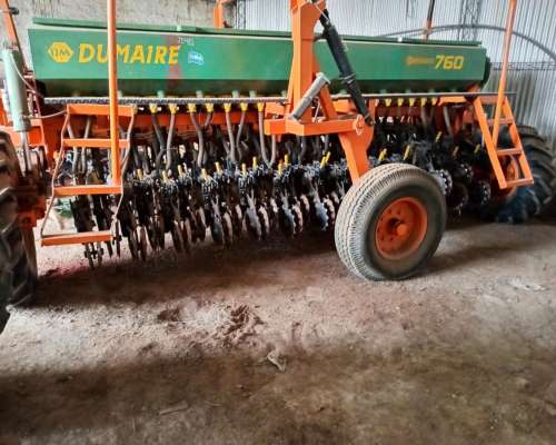 Sembradora Dumaire 760, año 2007, 25 a 17.5, Autotrailer, SI
