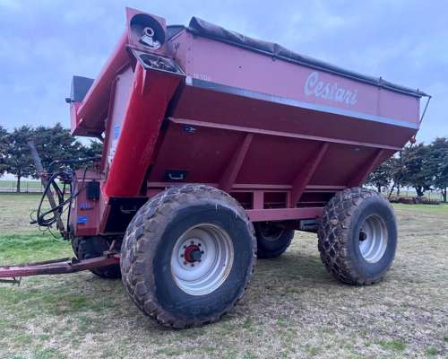 Tolva Autodescargable Cestari con Balanza - 18 TN - Usada.