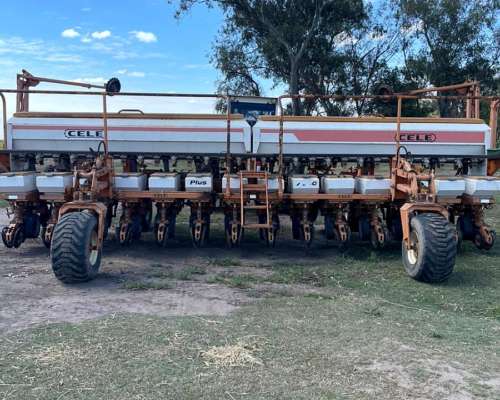 Cele Plus 7000. año 2010. 14 S a 52 CM.