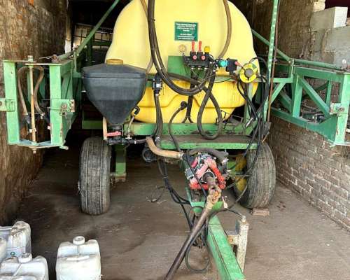 Fumigador Caiman 2000. Serie B. año 2010