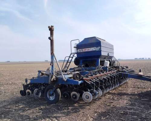 Sembradora Juri MP 3.20 de 39 Líneas a 20 CM,