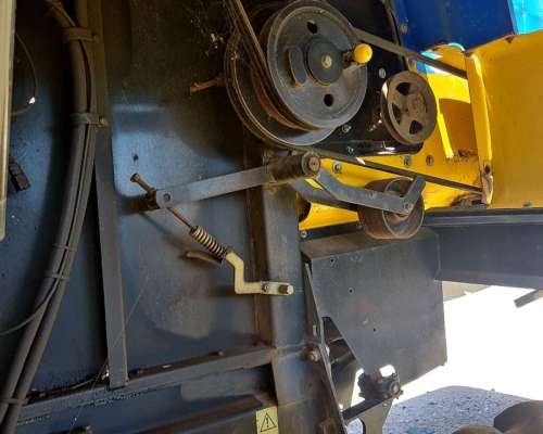 Cosechadora New Holland CS 660 Plataforma 30 Pies