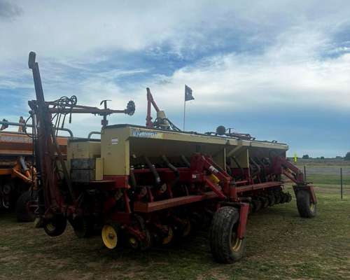 Sembradora Gherardi G-200 Neumatica de 14x52 muy Buen Estado