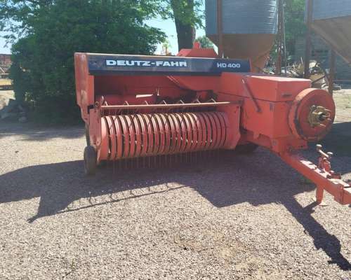 Enfardadora Deutz Fahr HD 400 a Hilo