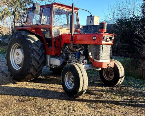 Massey Fergusson 1098 .