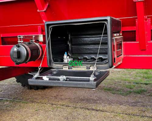 Tolva Autodescargable CRV 35 C/goma y Balanza Ombu.