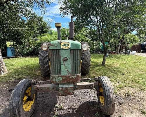 Tractor John Deere 445