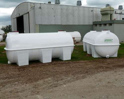 Tanques 8000 Litros Prfv. Plasticos Laspiur SRL.