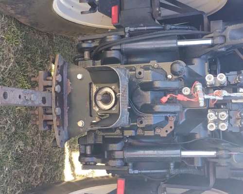 New Holland T7060, con Piloto