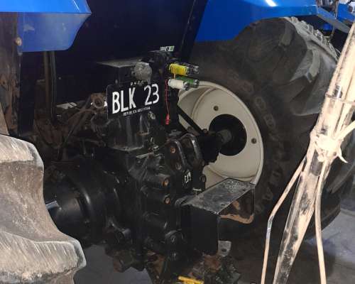 Tractor New Holland TM150
