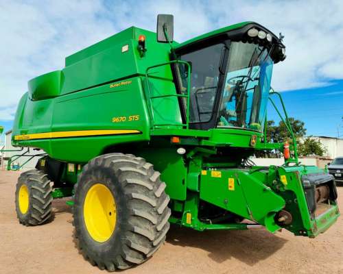 Cosechadora John Deere 9670. Americana