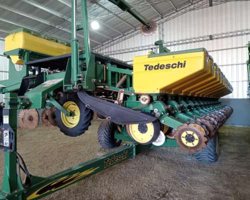 Sembradora Tedeschi 14 a 52 a Placa