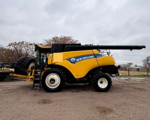 Cosechadora New Holland CR7.90 2022 - Draper 40 - Piloto