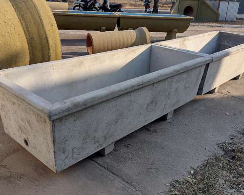 Pileta Bebedero Rectangular 750 Litros.