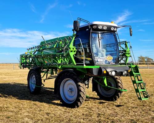 Pulverizadora Autopropulsada Metalfor 3025
