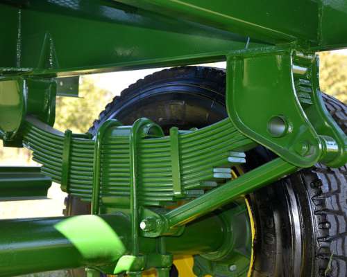 Acoplado Tolva Semillas y Fertilizantes 24 TN. (30 Mts3).