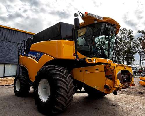 New Holland CR6080 Usada