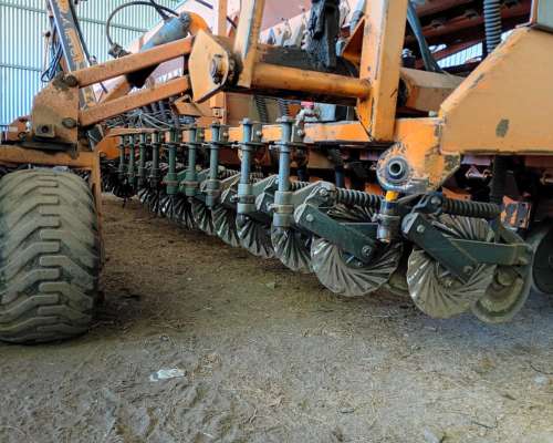 Sembradora Agrometal TX Mega 23 a 35 Mecanica