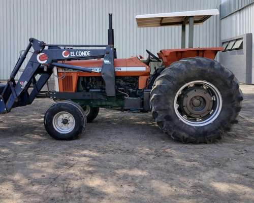 Tractor Massey Ferguson 1195 con Pala Cargadora