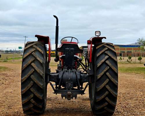 Tractor Massey Ferguson 1075